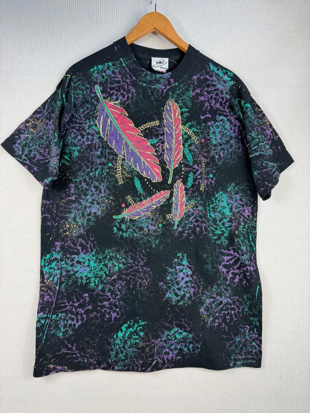 Vintage 90’s Buffalo Tag XL Feather Graphic T-Shirt Black Purple Teal USA Made